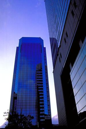 専門知識を駆使した省エネ計算をする企業
